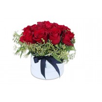 Valentine's Day Roses in a Hat Box - Large