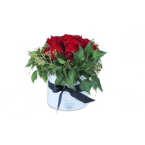 Valentine's Day Roses in a Hat Box - Medium