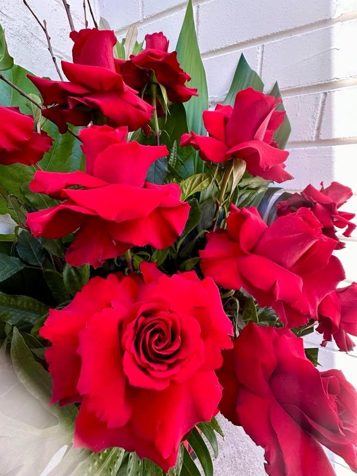 red rose bouquet perth